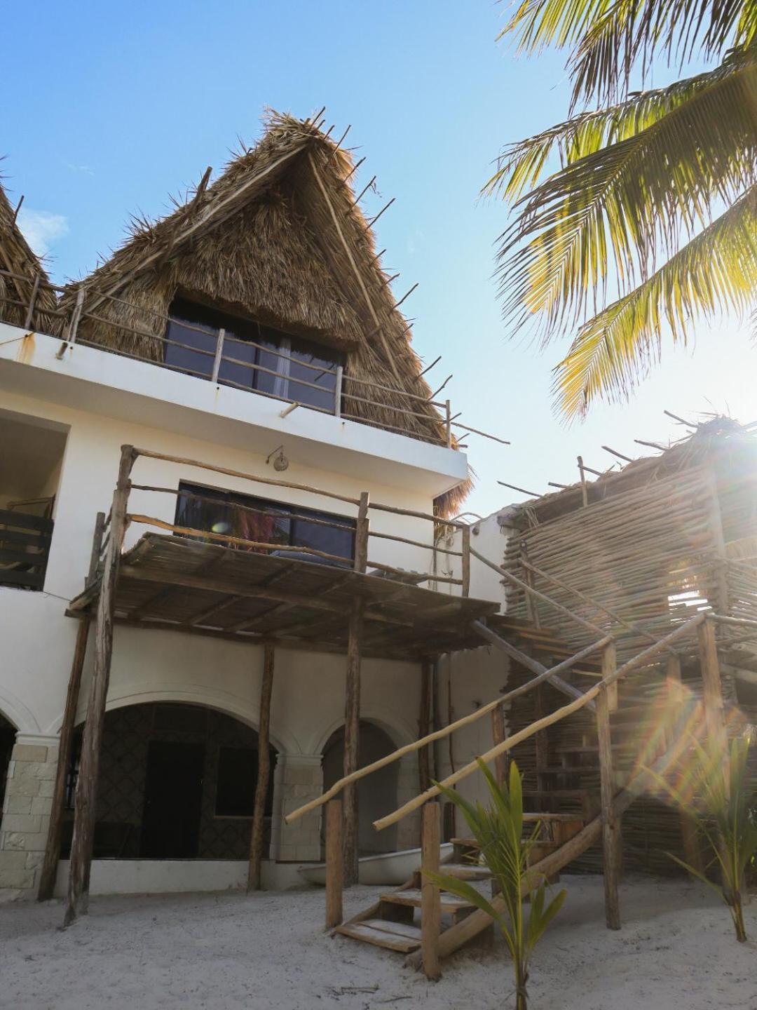 Casa Mate Beachfront Houses אל קויו מראה חיצוני תמונה